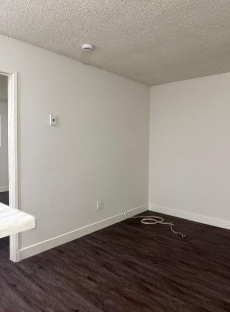 The Emerald Apartments - Photo 6 of 8