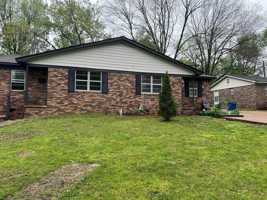 featured image of 1155 South College Street #1