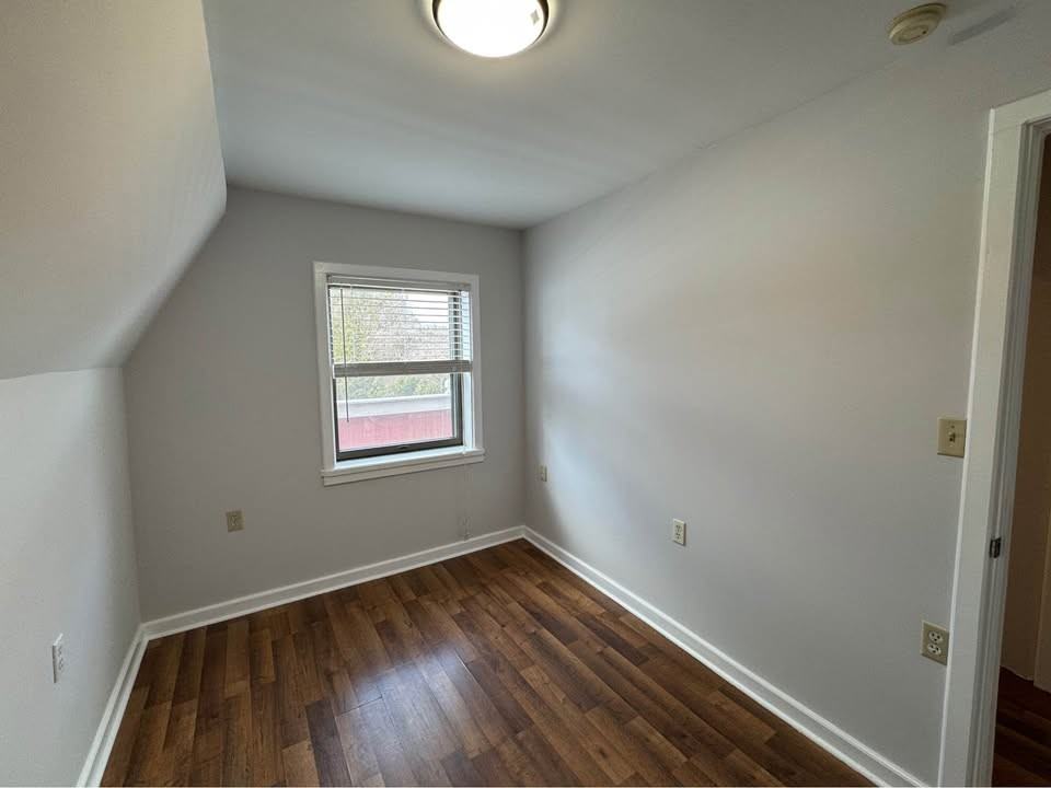 49 Glenwood Ave - Photo 5 of 6