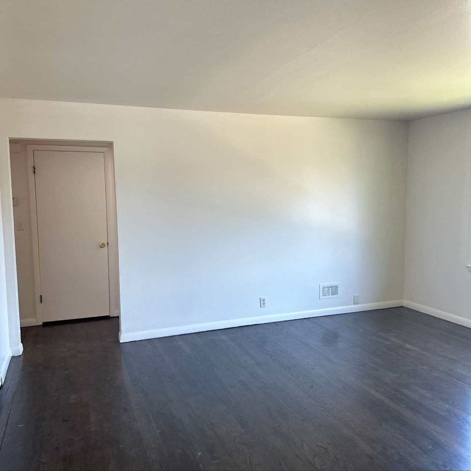 5843 N 61st St #1 - Photo 4 of 9