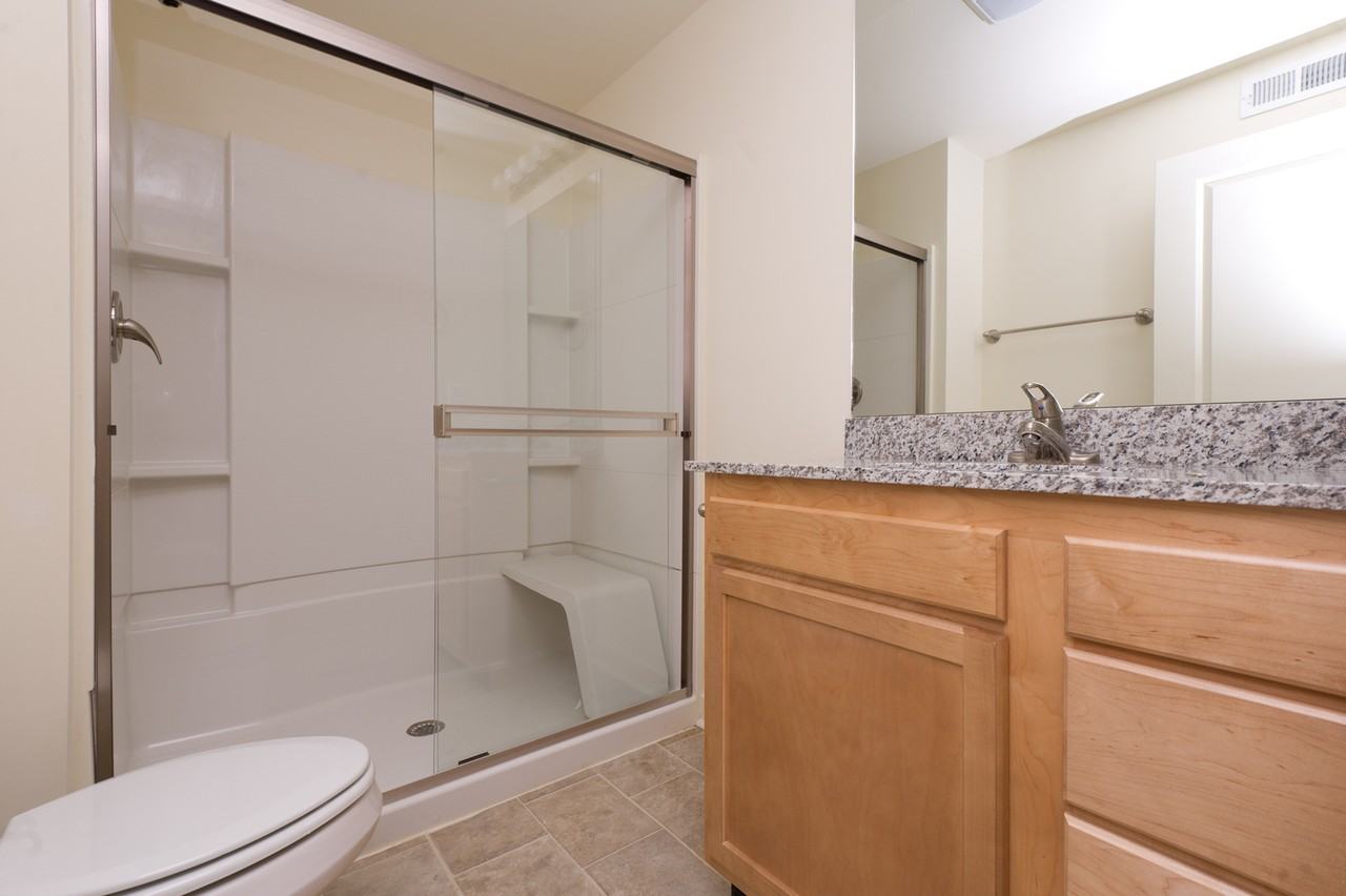 Lakewood Park Apartments - Photo 6 of 23