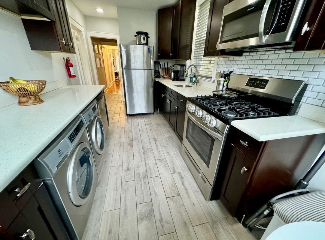 10 Willowdale Avenue - Photo 2 of 27