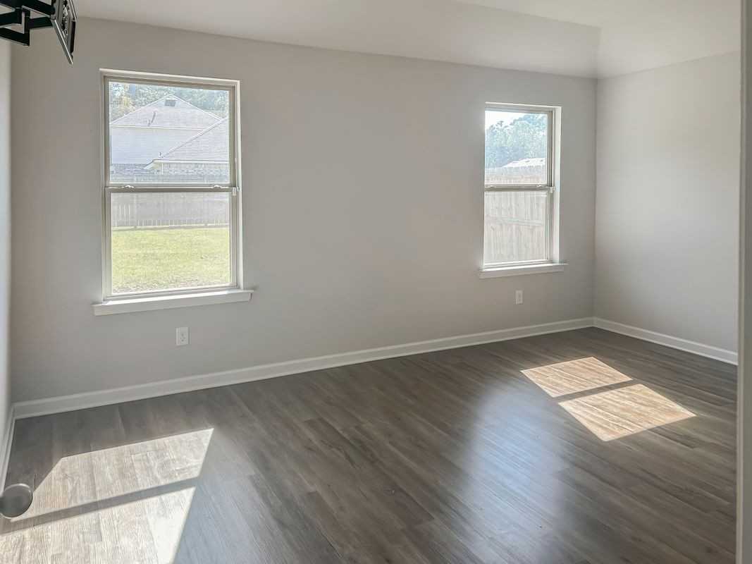 13340 Isabella Boulevard - Photo 6 of 10