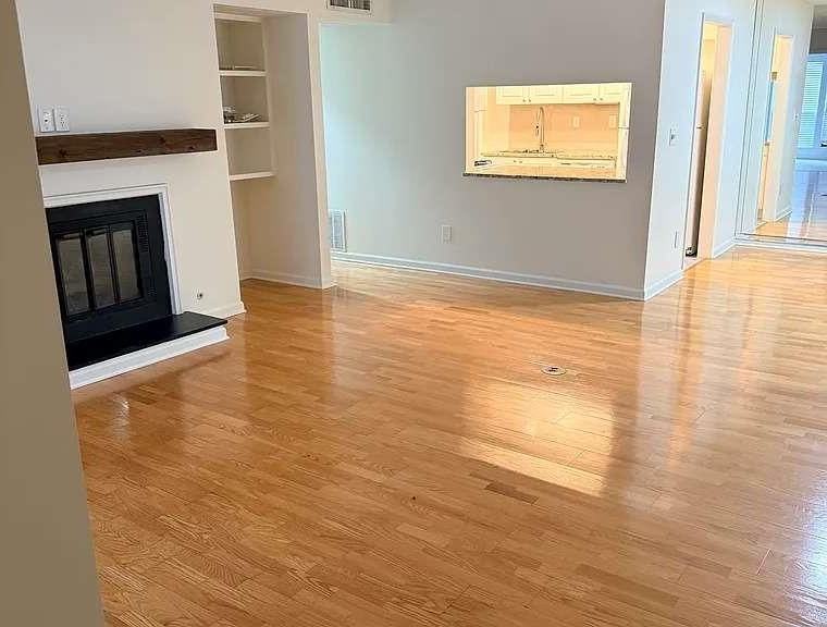 301 Dunbar Drive - Photo 7 of 17