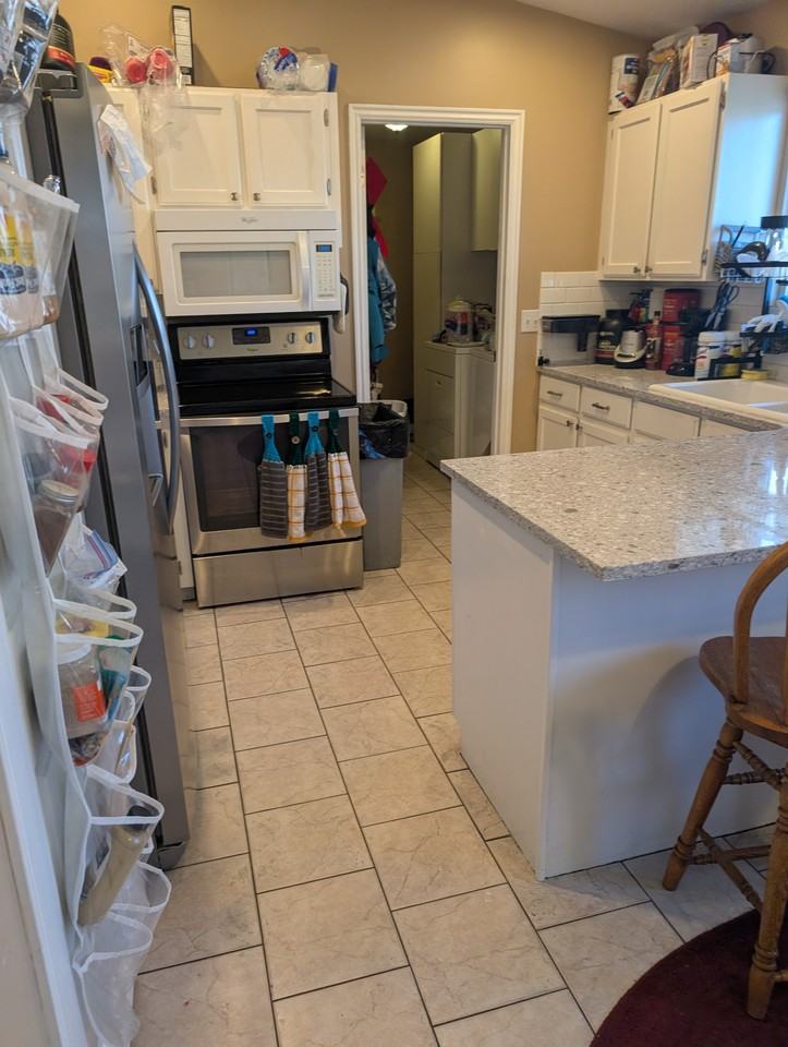 12725 S Bergen Cir - Photo 7 of 32