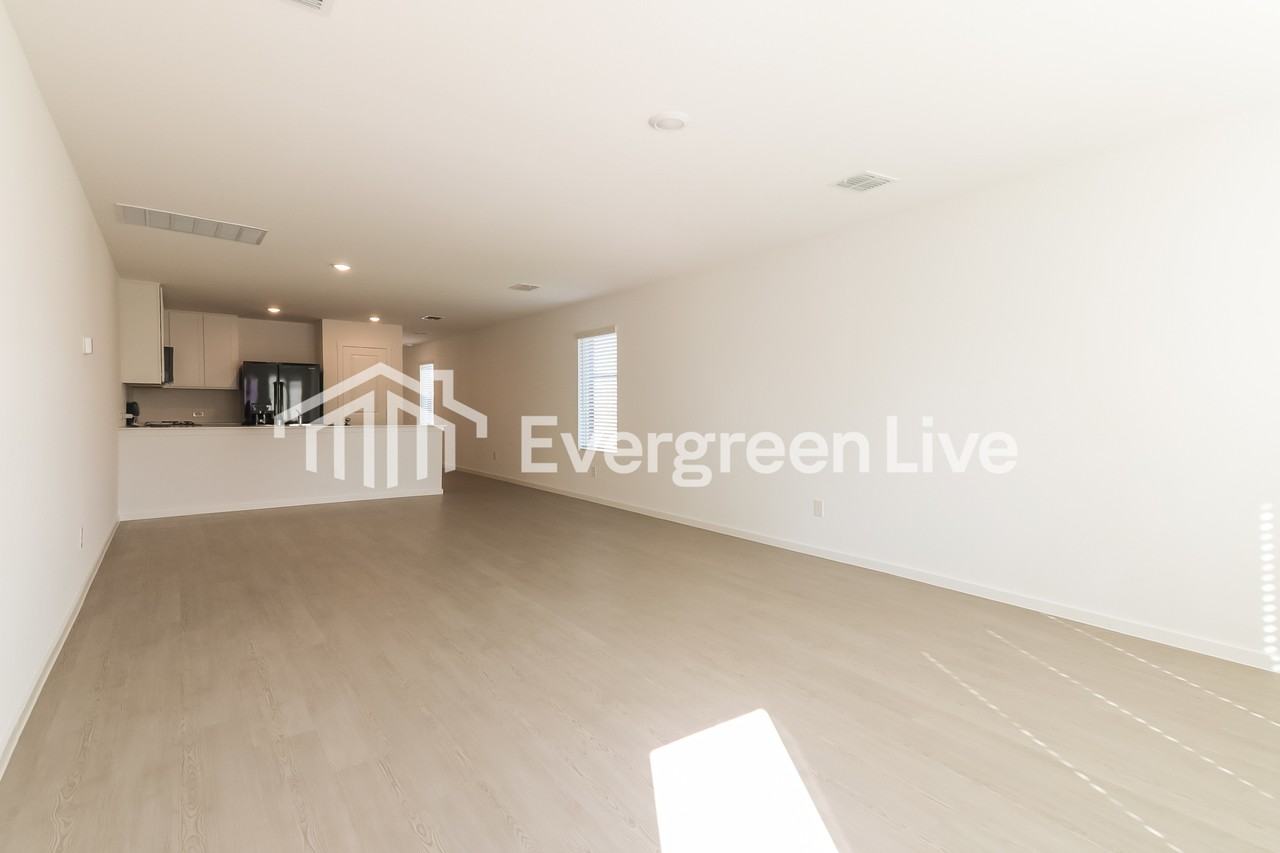 832 Dressage Ln - Photo 5 of 15