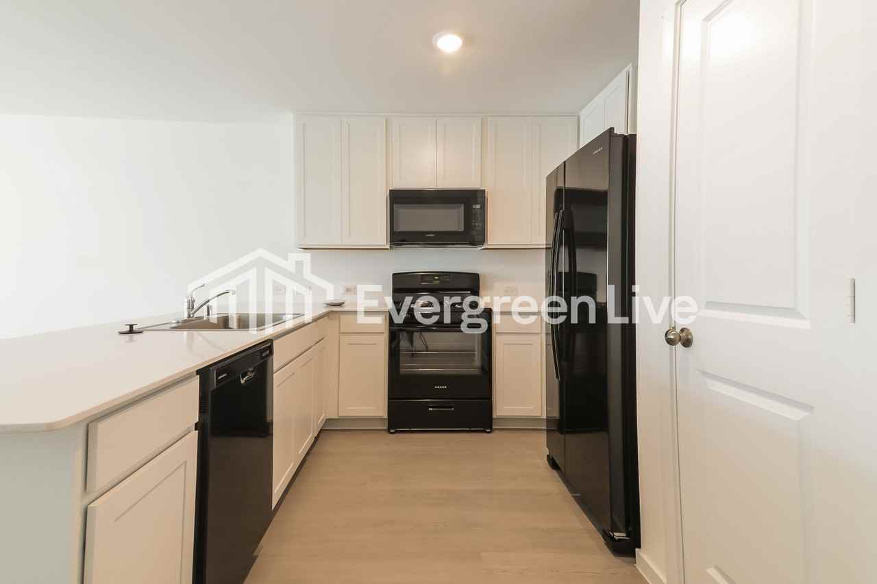 832 Dressage Ln - Photo 6 of 15