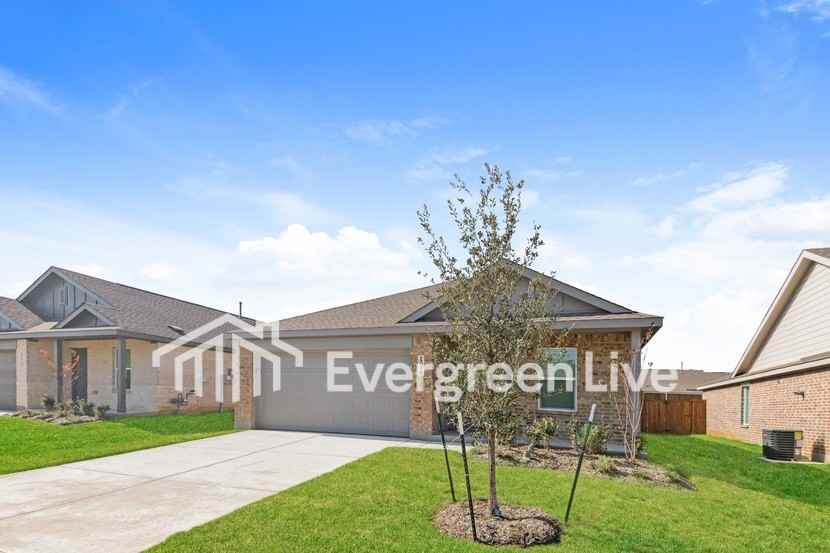 6724 Haines Dr - Photo 3 of 16