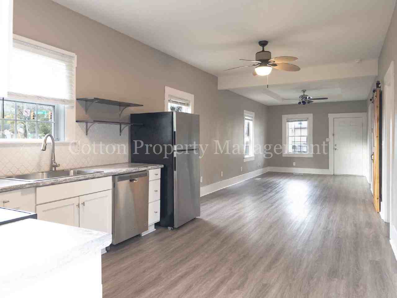 719 S 8th St - Photo 7 of 26