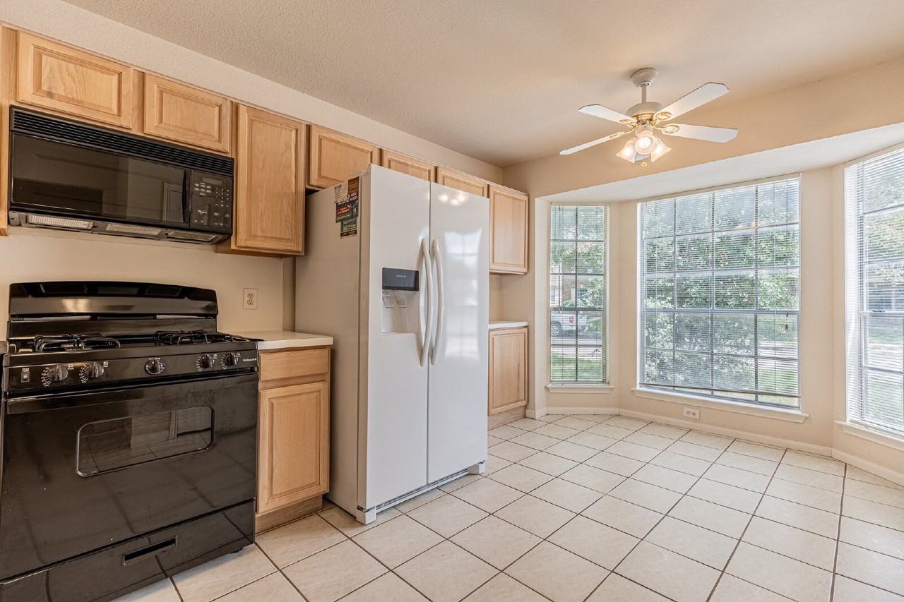 6651 Rambling Trail Dr - Photo 5 of 29