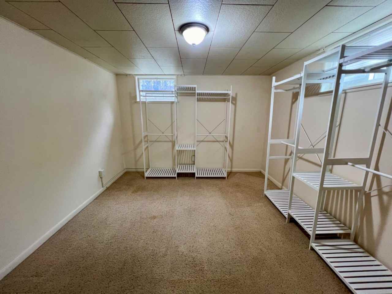 3908 Dey Avenue - Photo 7 of 40