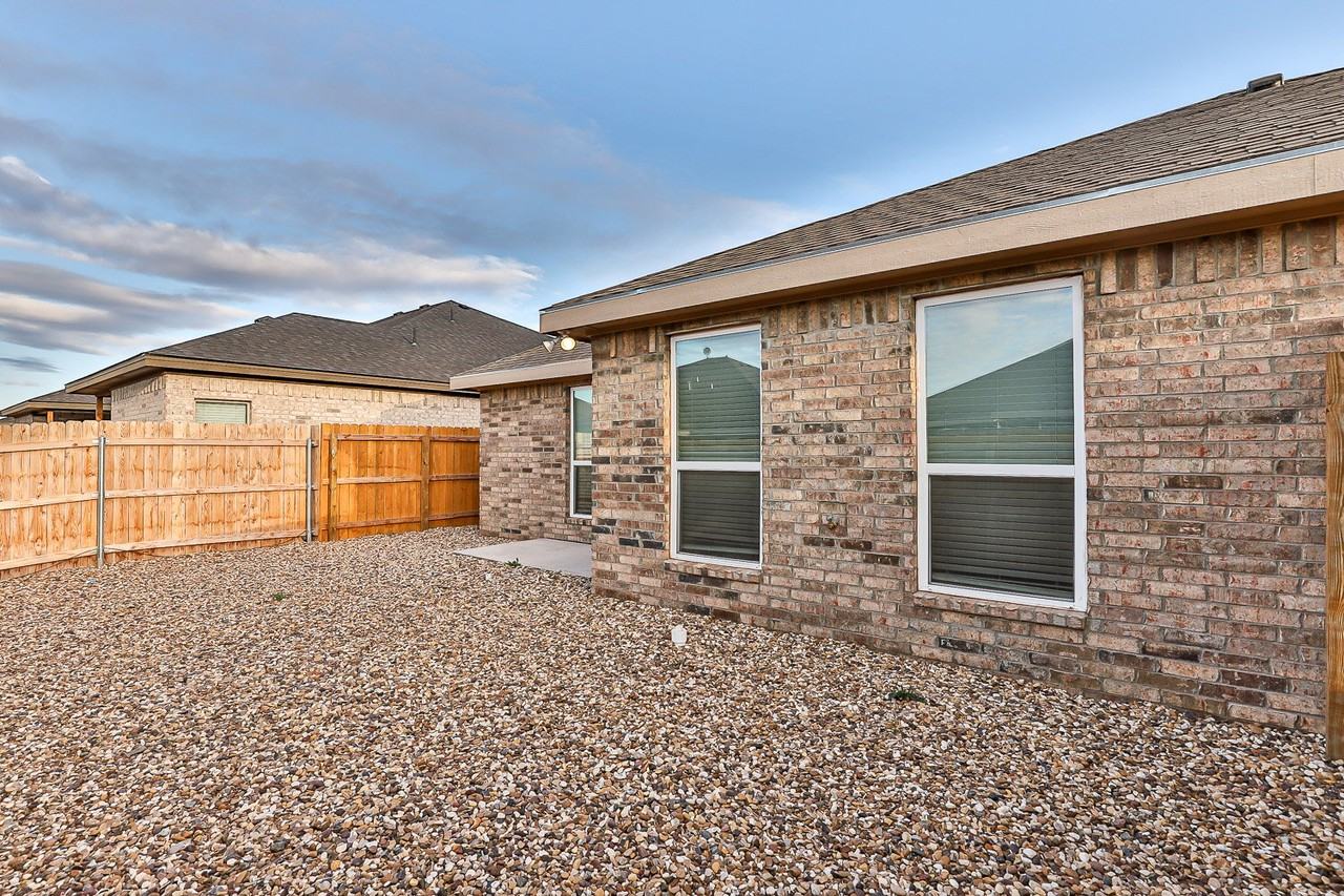 5517 Kemper Street - Photo 3 of 29