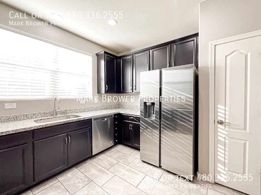 3328 W Hayduk Rd - Photo 4 of 20