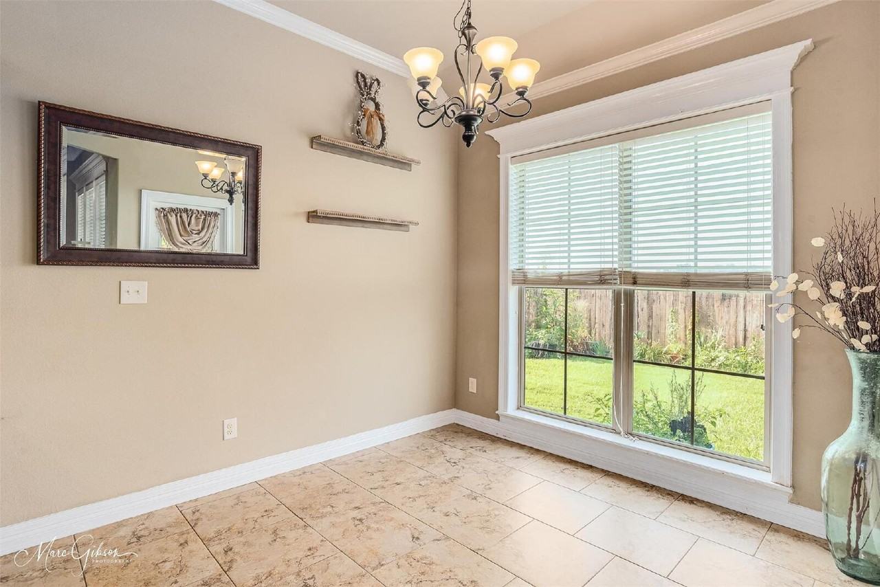 244 Gloucester Dr - Photo 6 of 22