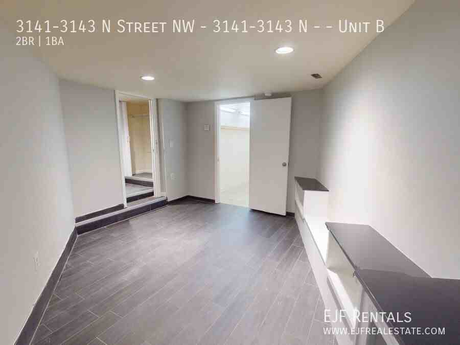3141 3141-3143 N Street NW - 3141-3143 N - #B - Photo 7 of 12