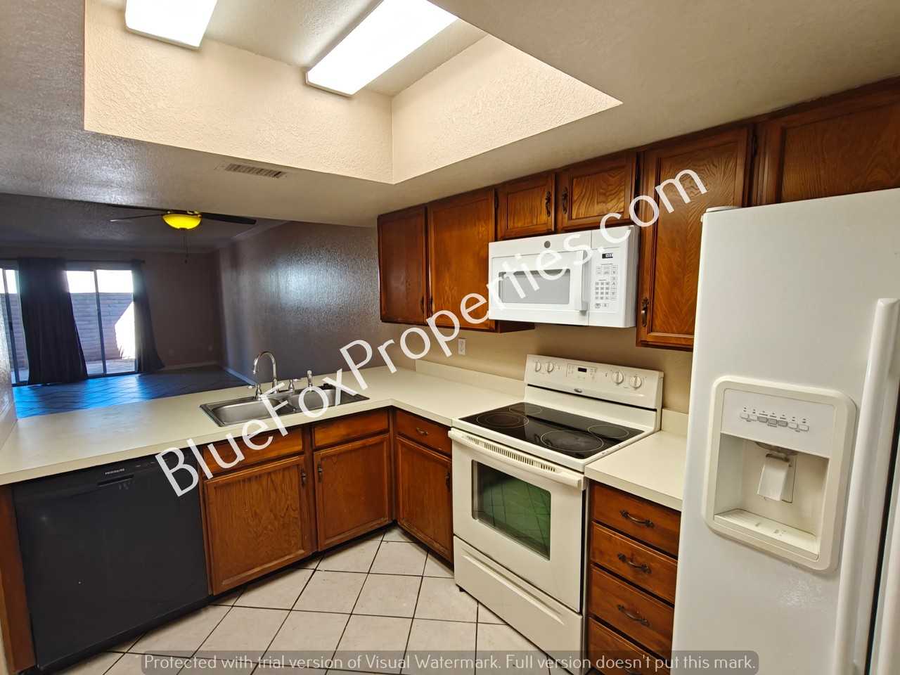 2718 W Jennie Pl - Photo 2 of 19