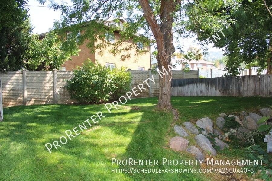 523 South Applewood Drive - Photo 2 of 28