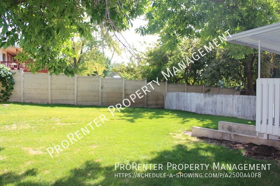 523 South Applewood Drive - Photo 5 of 28