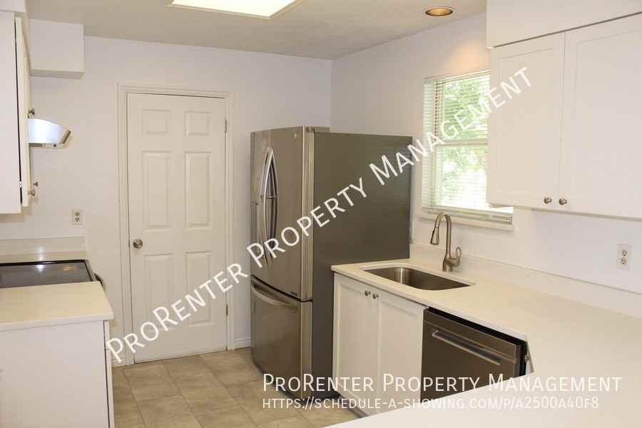 523 South Applewood Drive - Photo 6 of 28