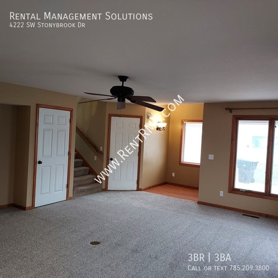 4222 Southwest Stonybrook Drive - Photo 5 of 42