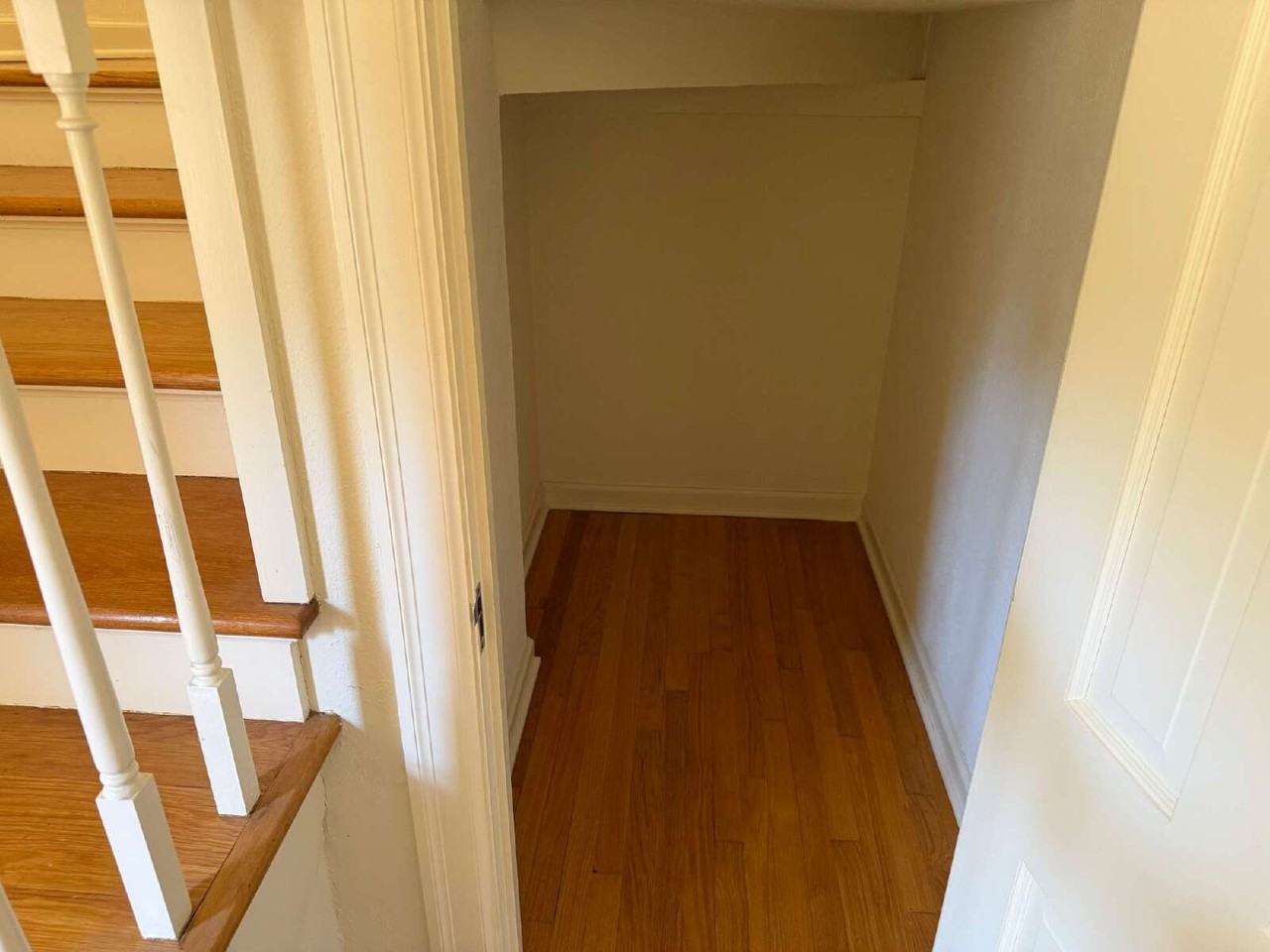 325 E Rosewood Ave - Photo 4 of 32