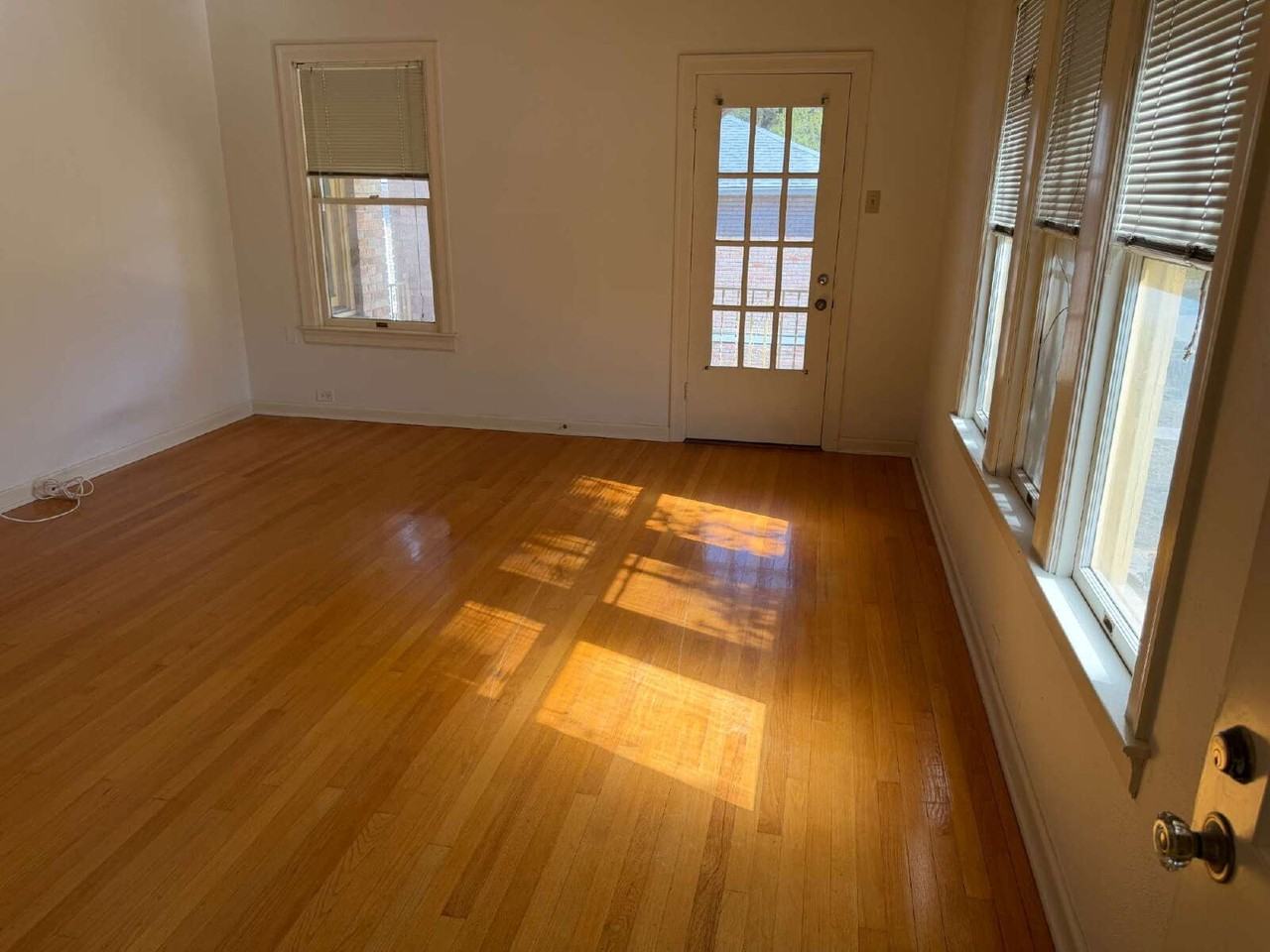 325 E Rosewood Ave - Photo 6 of 32