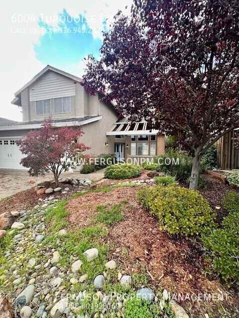 6004 Turquoise Drive - Photo 2 of 31