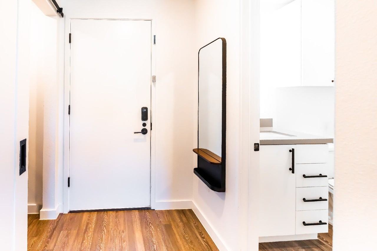 49 Navasota St #209 - Photo 4 of 35