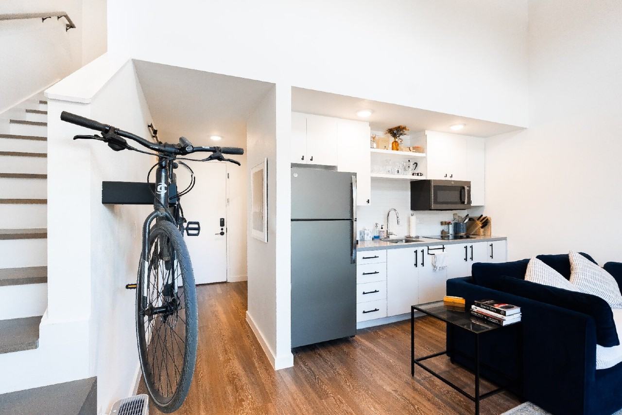 49 Navasota St #209 - Photo 6 of 35