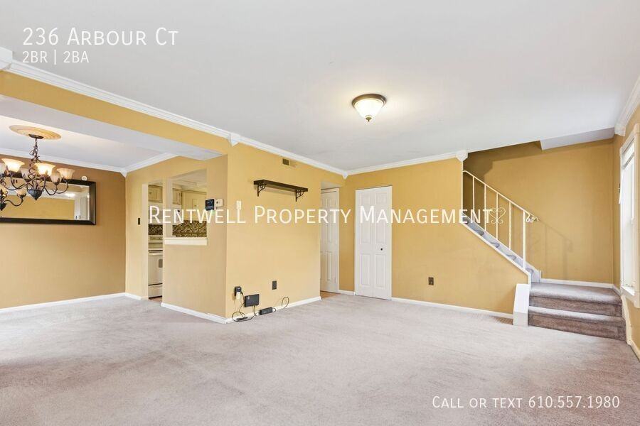 236 Arbour Court - Photo 3 of 13