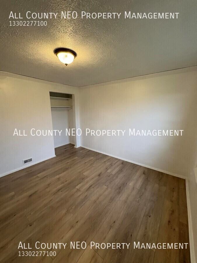 9584 Greenmeadow Rd #F - Photo 6 of 12