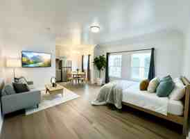 featured image of 3218 W Sunset Blvd