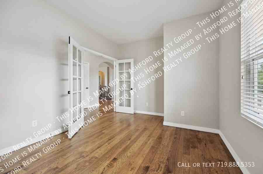 10402 Capital Peak Way - Photo 5 of 42