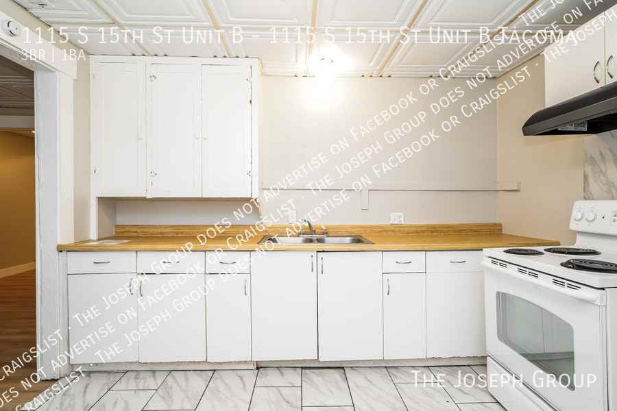 1115 S 15th St Apt B - Photo 3 of 16