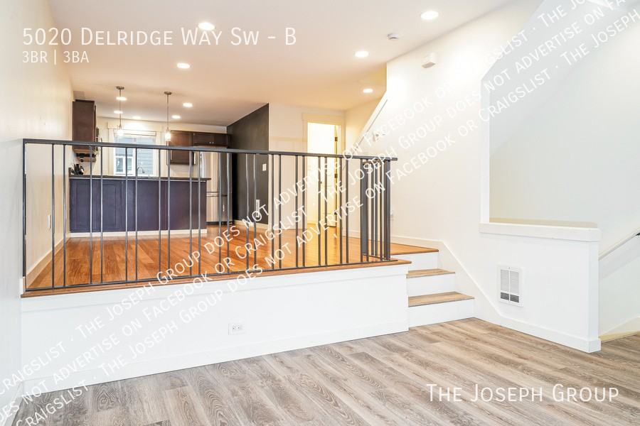 5020 Delridge Way Southwest #B - Photo 5 of 28