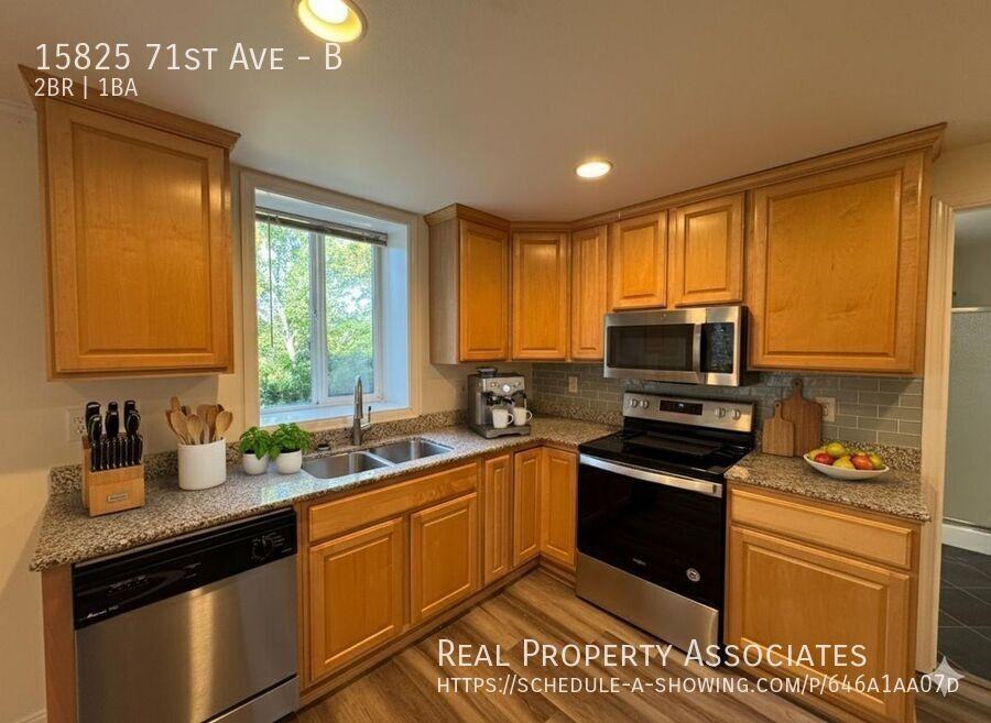15825 71st Avenue Northeast #B - Photo 3 of 13