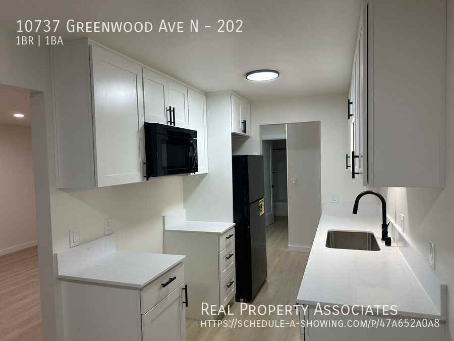 10737 Greenwood Avenue North #202 - Photo 3 of 10