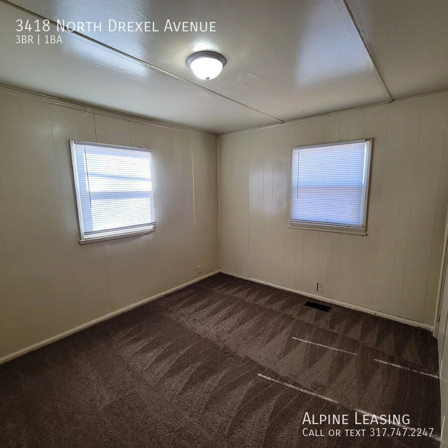 3418 North Drexel Avenue - Photo 4 of 7