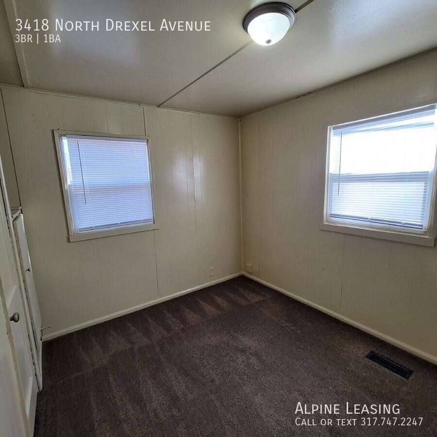 3418 North Drexel Avenue - Photo 5 of 7