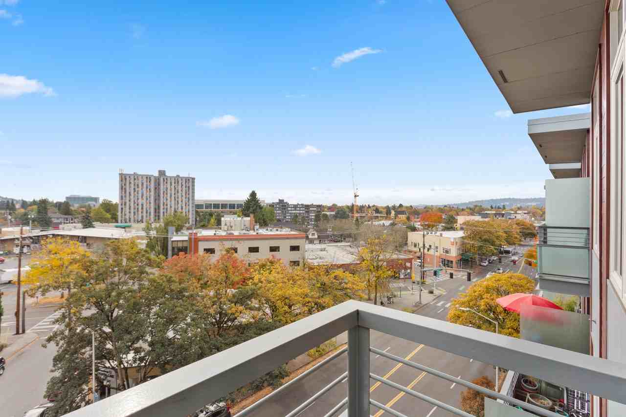 The Beverly - Photo 7 of 31