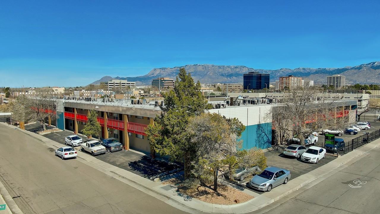 Home @ Uptown - Photo 4 of 16