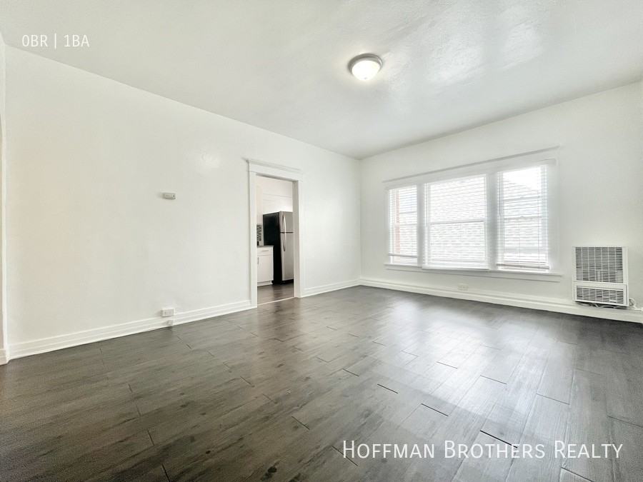 913 Grattan Street #105 - Photo 2 of 4