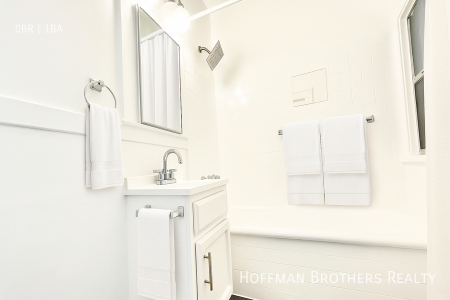 913 Grattan Street #105 - Photo 4 of 4