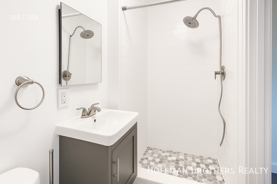 6941 Hazeltine Ave #3 - Photo 5 of 7