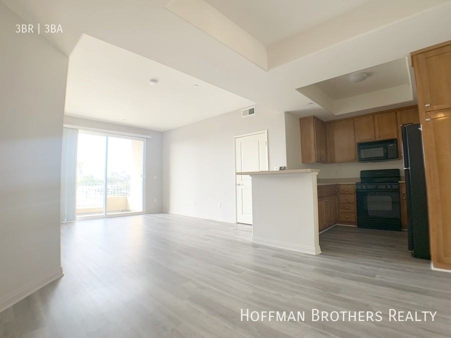 7395 West Manchester Avenue #207 - Photo 2 of 10