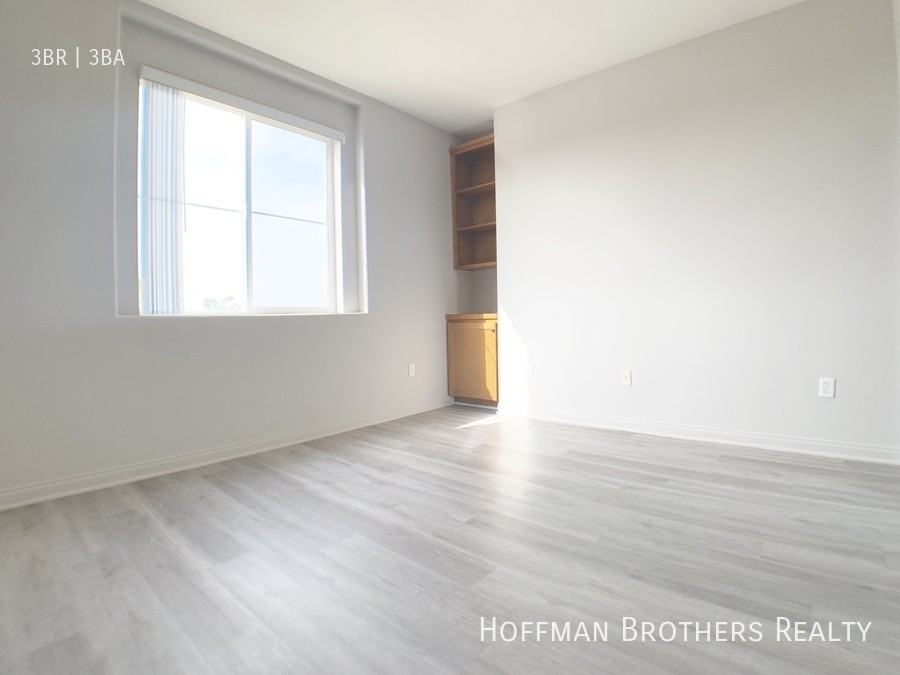7395 West Manchester Avenue #207 - Photo 6 of 10