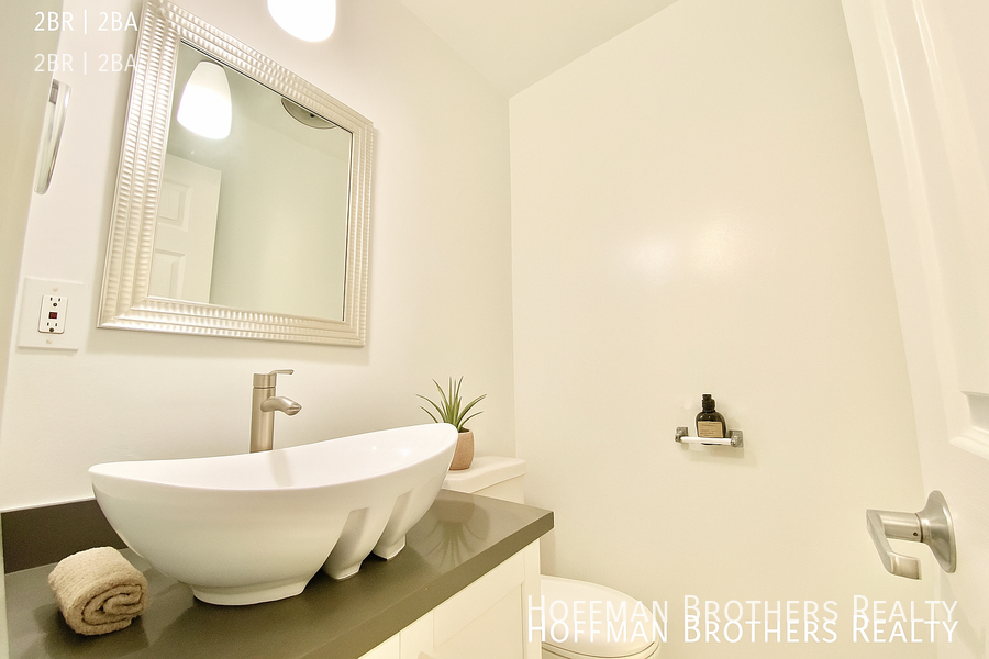 2106 South Bentley Avenue #2 - Photo 7 of 11