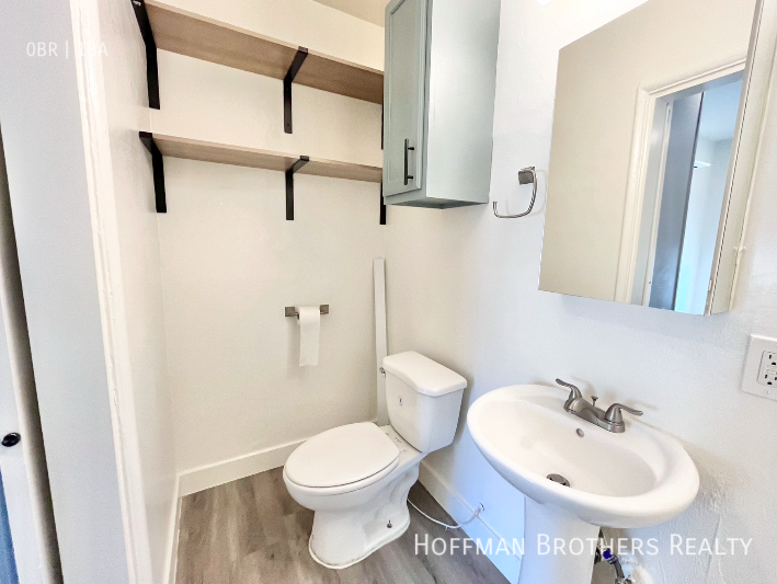 6165 Coldwater Canyon Avenue #8 - Photo 4 of 6