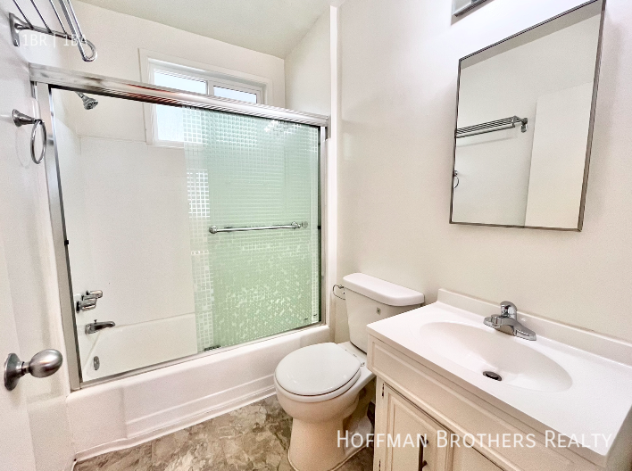 1830 North La Brea Avenue #3 - Photo 4 of 5