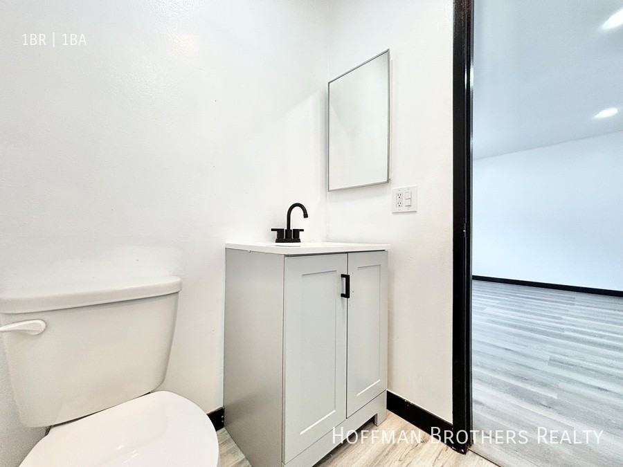 8204 Langdon Ave #27 - Photo 6 of 8